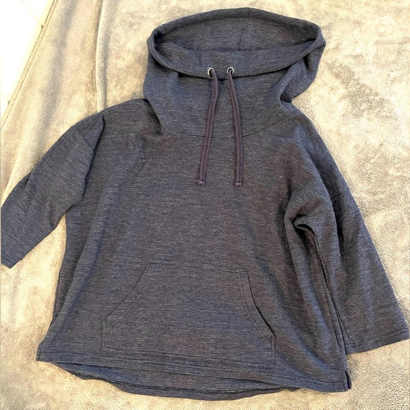 ❣️Blue Striped Cowl Neck Pullover❣️ - Picture 1 of 3